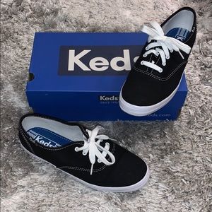 ✨ Keds Woman’s Champion Originals ✨